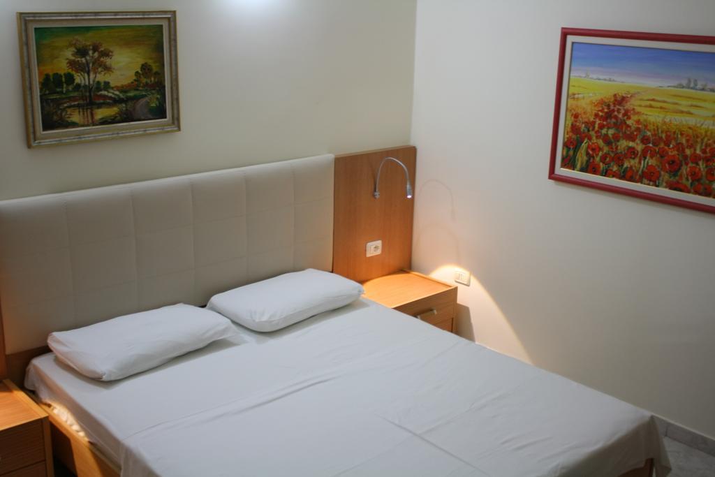 Hotel Martini Vlore Ruang foto